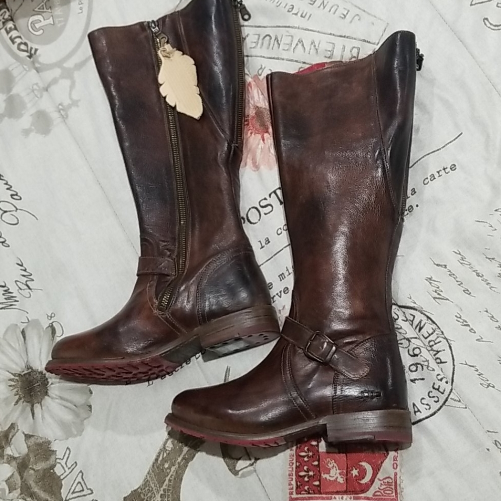NWT - Bed Stu GLAYE wide calf size 7.5